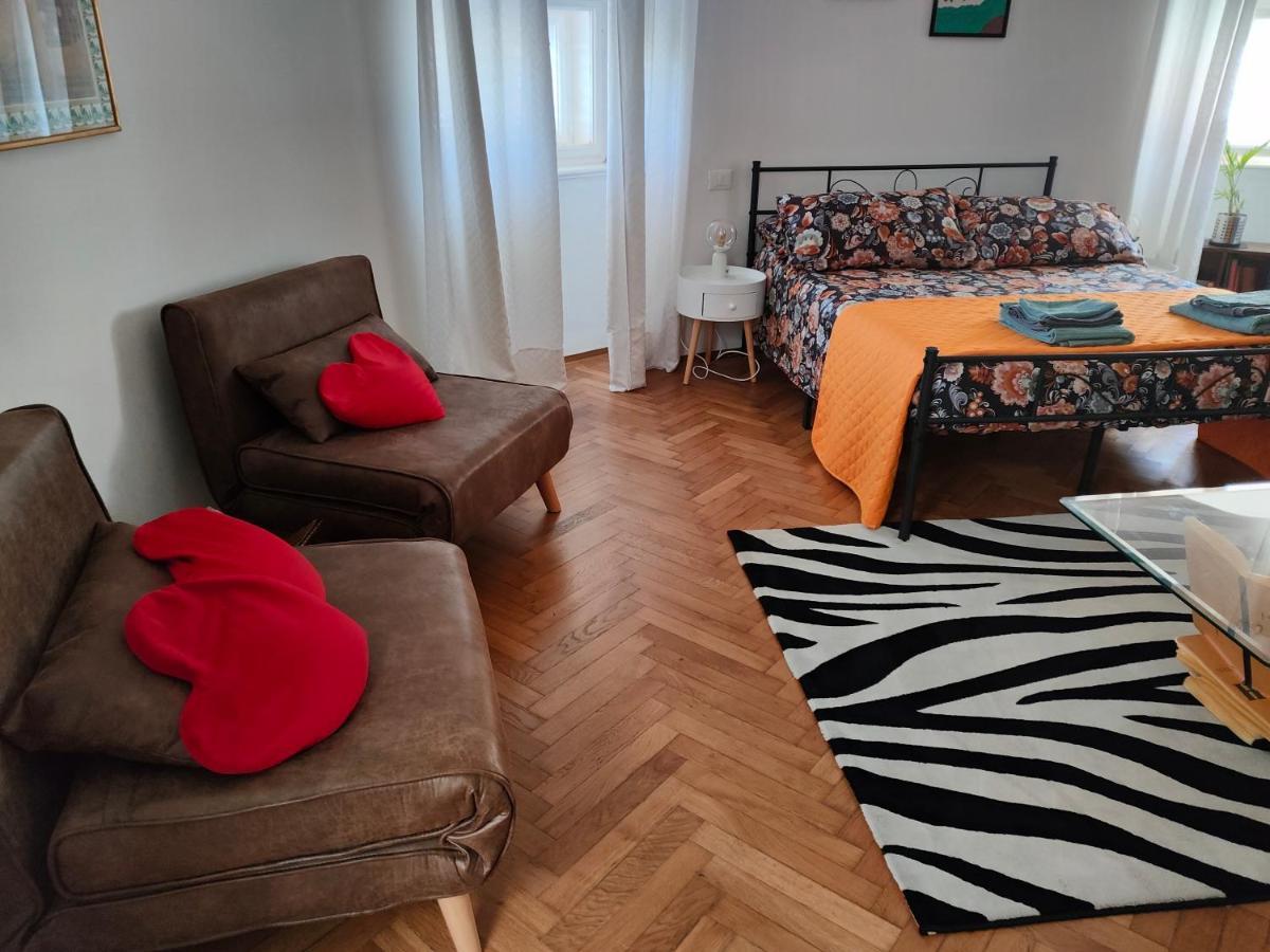 Volta 8 Rooms Trieste Eksteriør billede