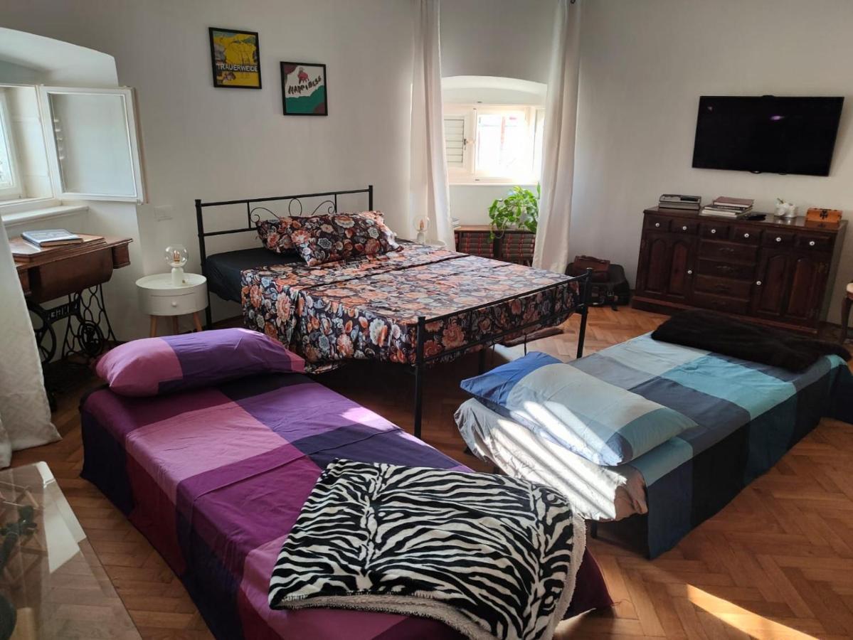 Volta 8 Rooms Trieste Eksteriør billede