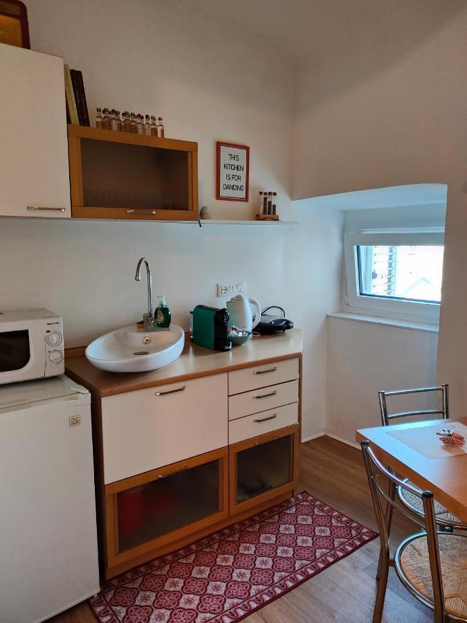 Volta 8 Rooms Trieste Eksteriør billede